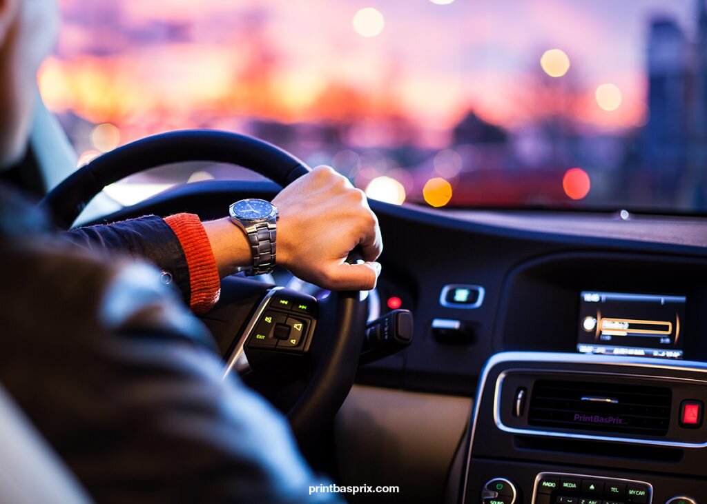 écouter la radio dans la voiture