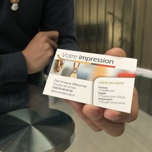 Carte de visite professionnelle envoyée en express